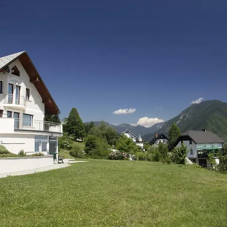 Apartma Sonce Balkonce Pensjonat Tržič